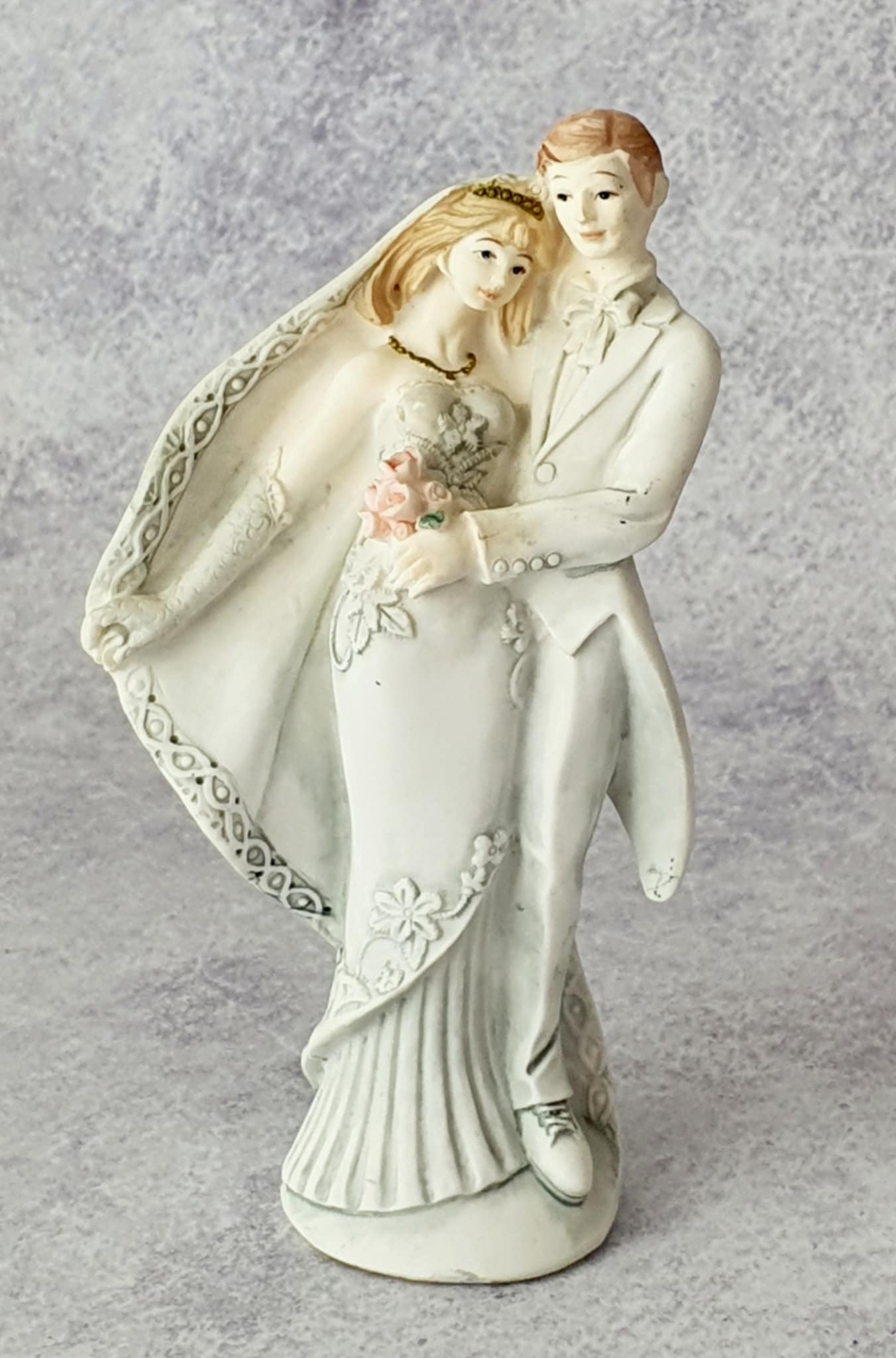 Elegance Bride & Groom